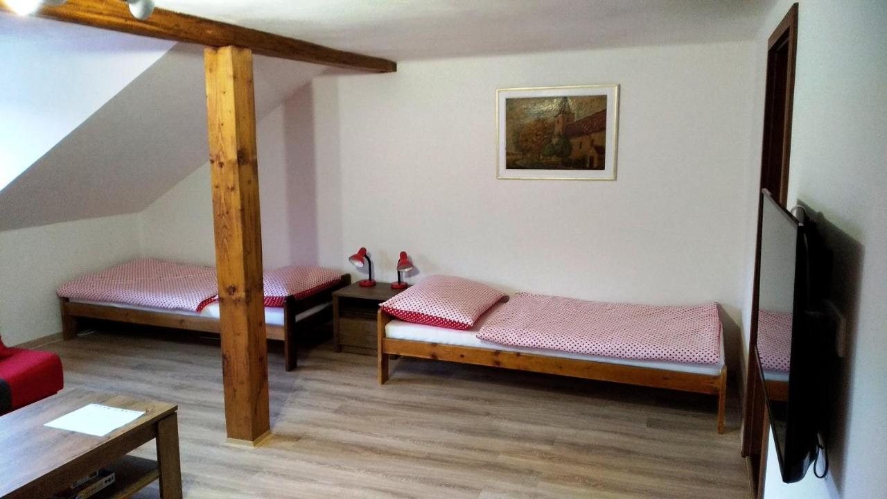 Apartmany Kukacci Hnizdo Benesov nad Ploucnici Zewnętrze zdjęcie